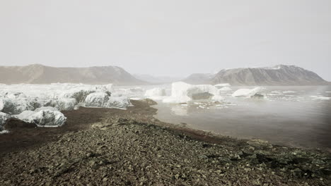 Iceberg-En-La-Costa-Sur-De-Groenlandia