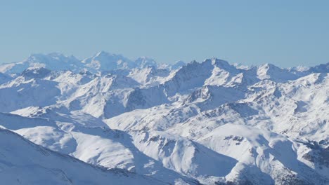 無盡的雪山風景,奧地利kaunertal的陽光明<unk>的日子 - 全景