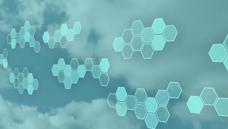 Animation-Eines-Wissenschaftlichen-Netzwerks-Aus-Sechsecken-über-Wolken-Auf-Blauem-Hintergrund