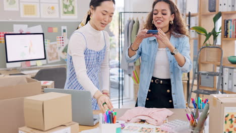 Pequeñas-Empresas,-Fotografías-Y-Personas-Con-Teléfono