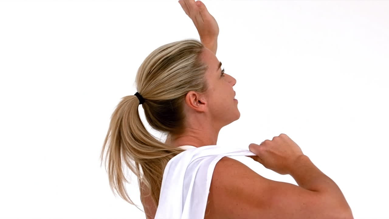 행복한 여성 운동선수 인사