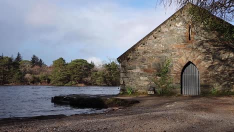 Casa-De-Botes-Del-Parque-Nacional-De-Killarney-En-4k