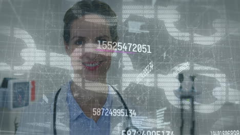 animación del procesamiento de datos financieros y red de conexiones a través de la doctora caucásica.