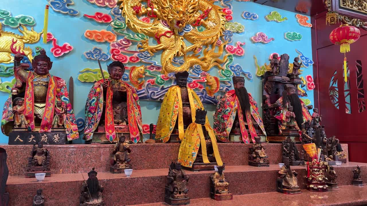 Buddhist Malay Chinese temple altar statues Wan Loong Temple Malaysia