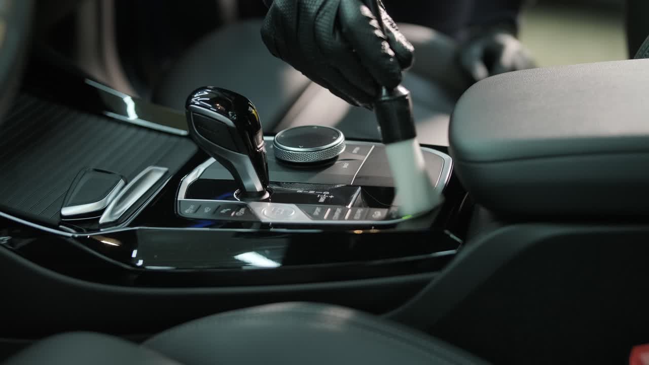 Professional Car Detailing – Washing, Ceramic Coating, and Interior Cleaning