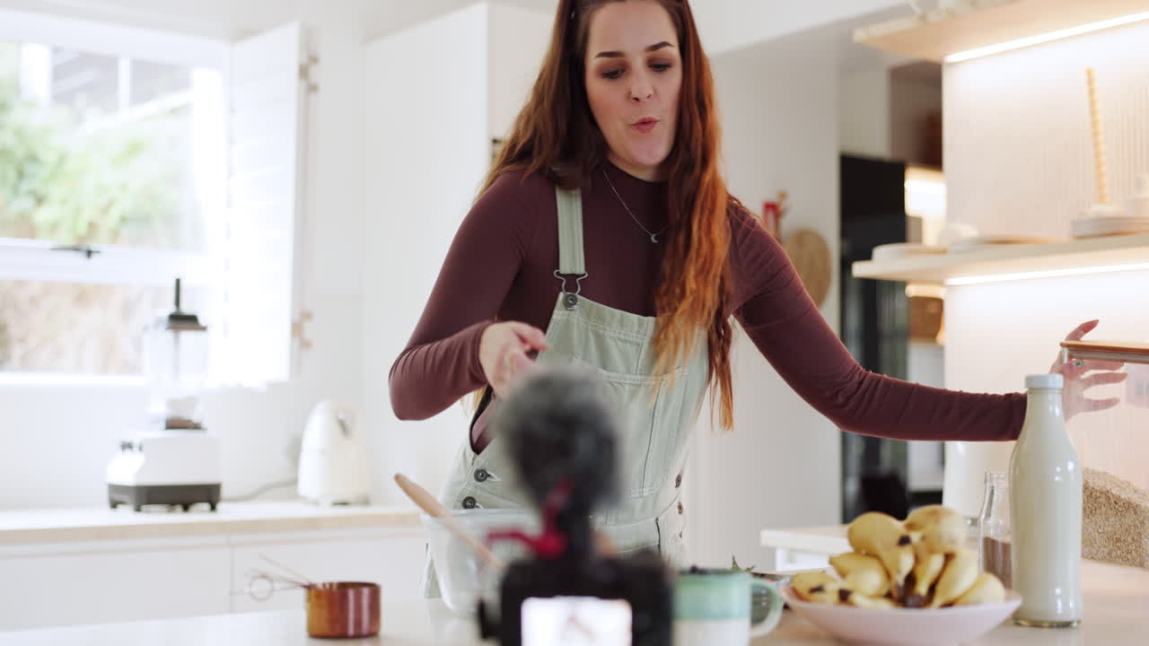 transmisión en vivo, mujer y hornear para un video