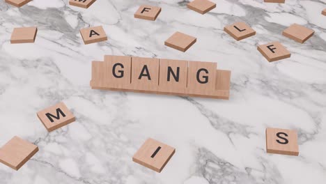 Gang-Wort-Auf-Scrabble