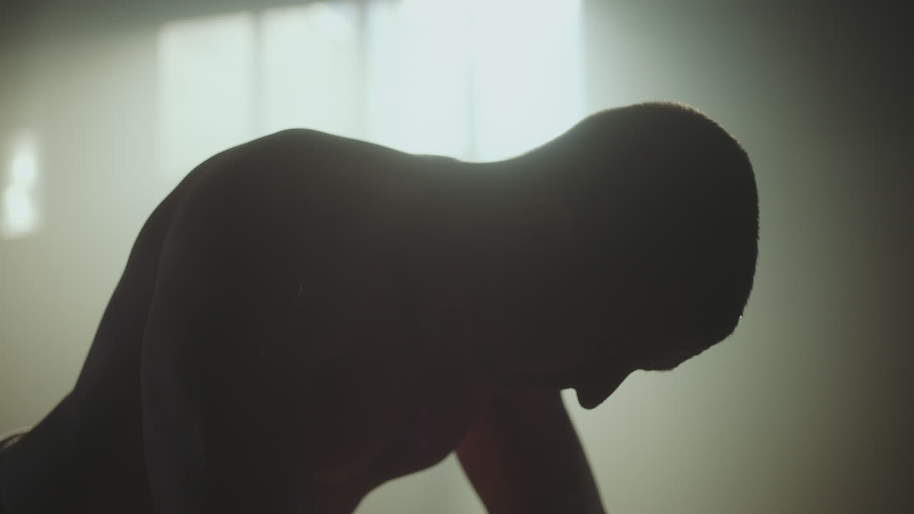 푸시업 하는 남자