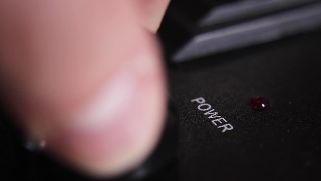 un primer plano de una luz led que se enciende cuando se enciende una perilla