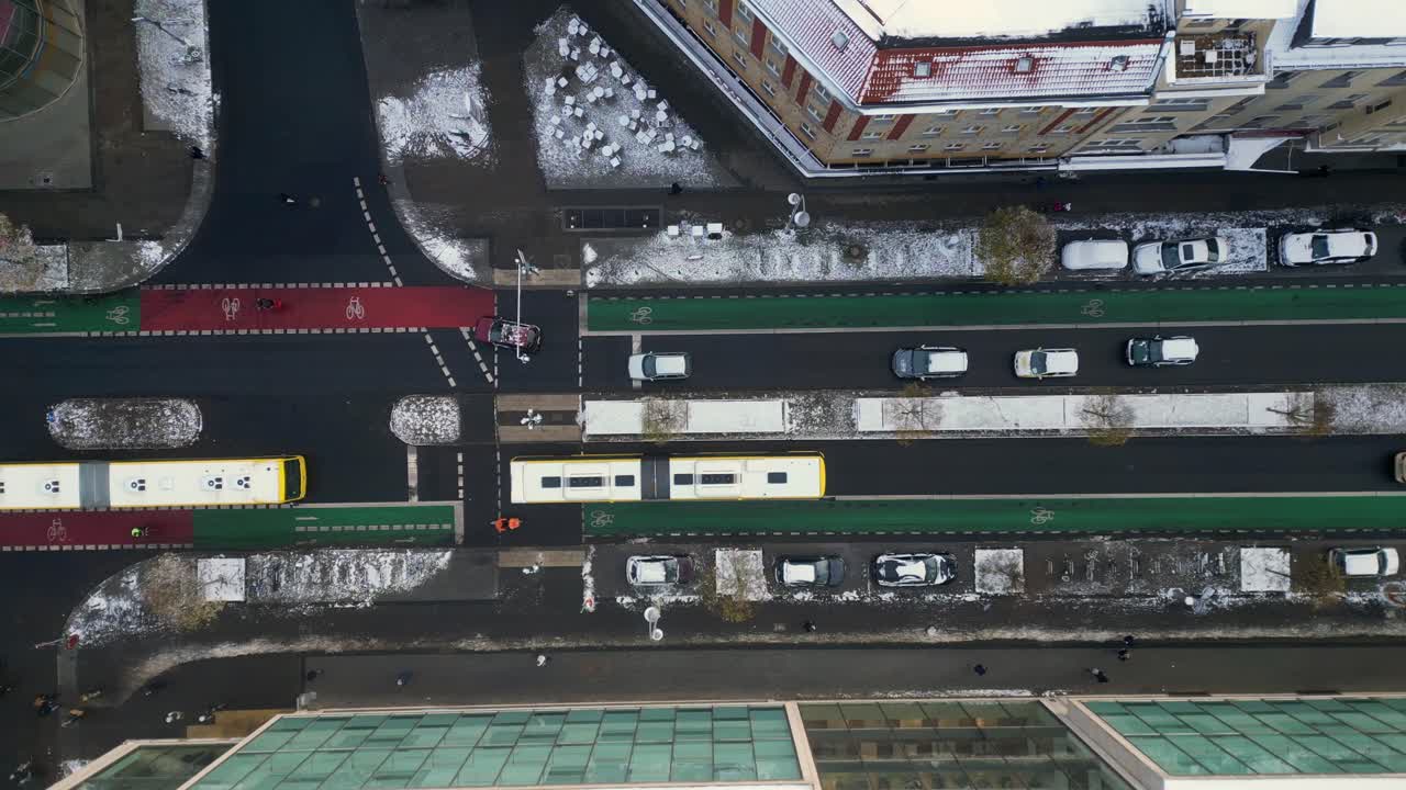 버스, 버스, 크리스마스, 베를린 눈이 많은 구름이 많은 겨울, 지붕에 눈이