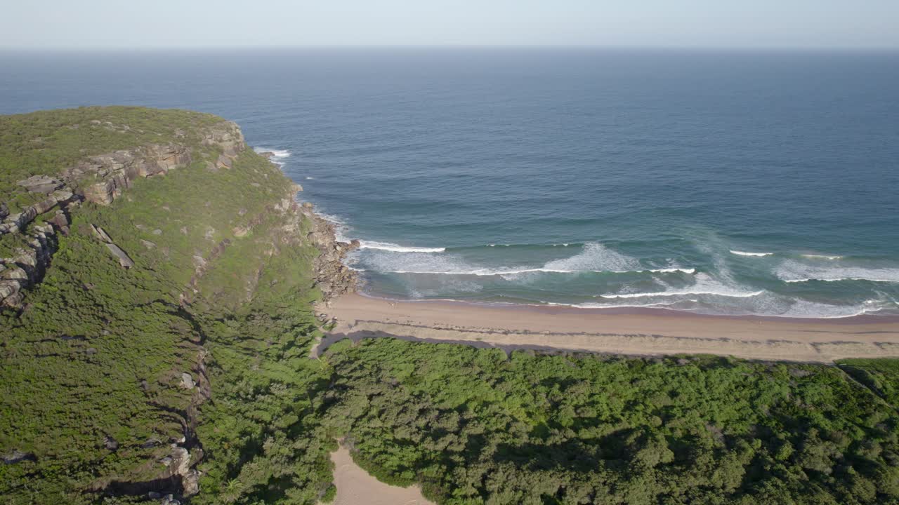 Iconic Heritage-listed Lighthouse Atop Sydney's Barrenjoey Headland In New South Wales, Australia With Pacific Ocean Views
