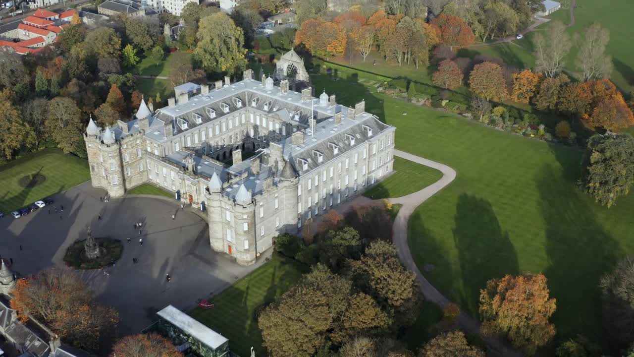 Panning across Queen Elizabeth's Scottish residence, Holyrood Palace from above | Edinburgh, Scotland | 4K at 30fps