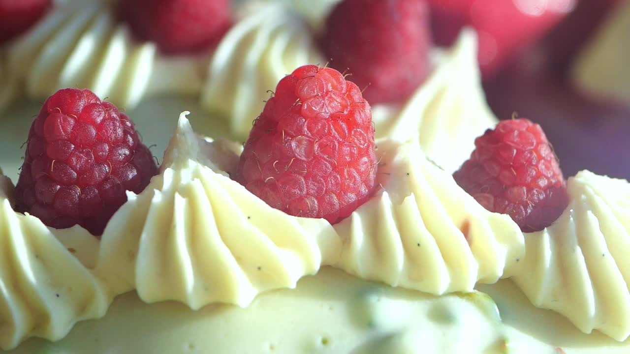 라즈베리 크림 케이크