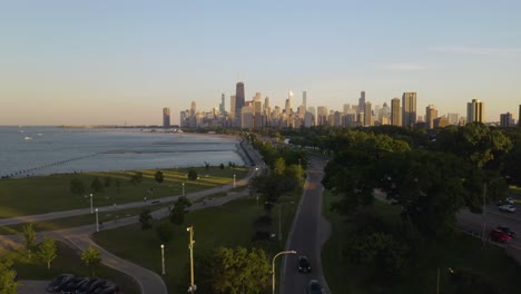 Horizonte-De-Chicago-Sobre-La-Playa-De-La-Avenida-Norte