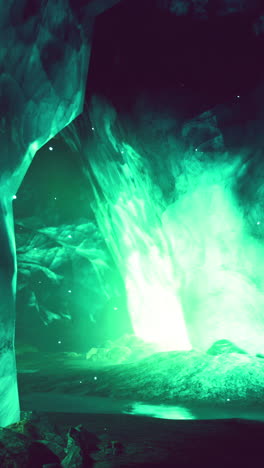 una cueva verde brillante en un mundo de fantasía