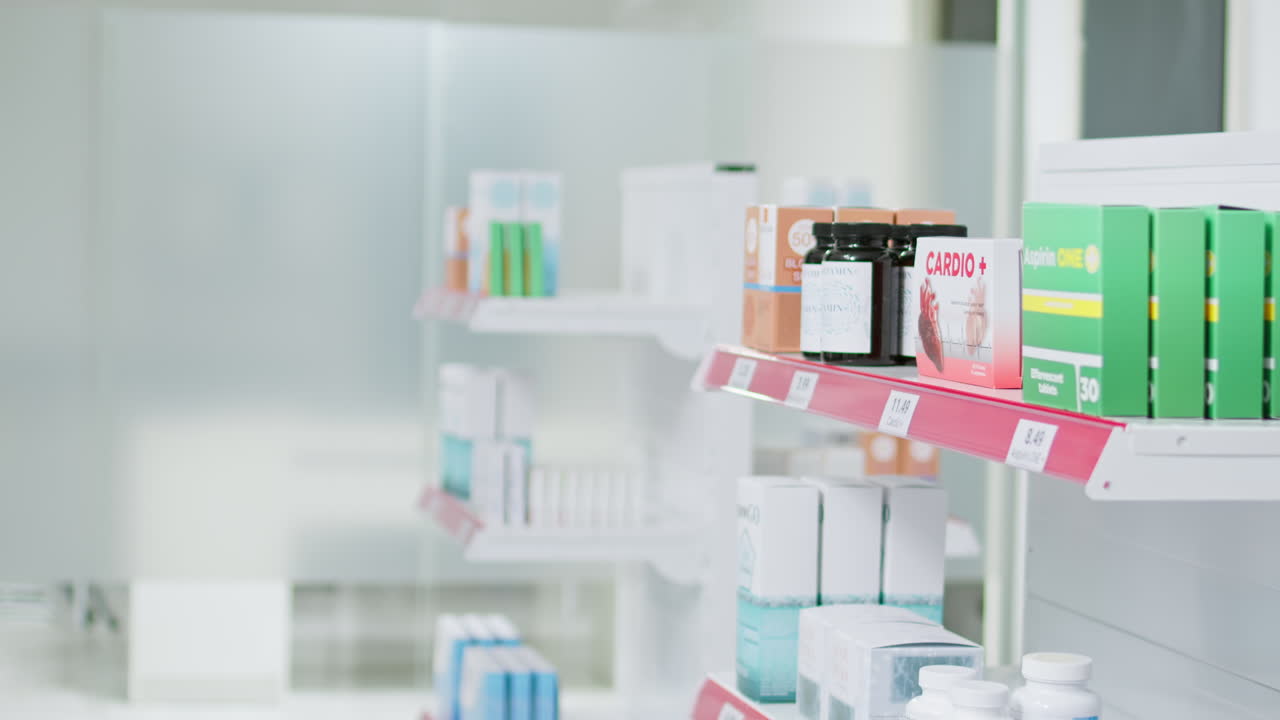 선반에있는 약물과 보충제에 대한 선택적인 초점