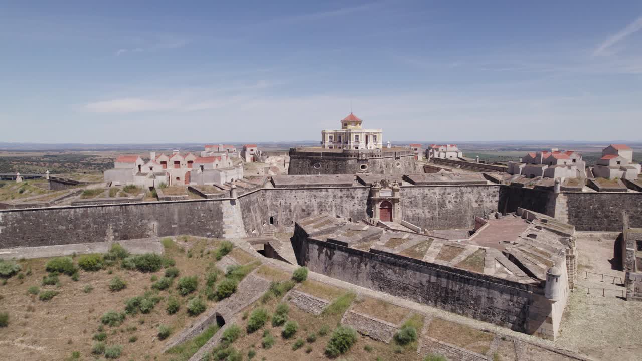Splendida fortezza portoghese Nossa Senhora, vista aerea. Alentejo, Portogallo
