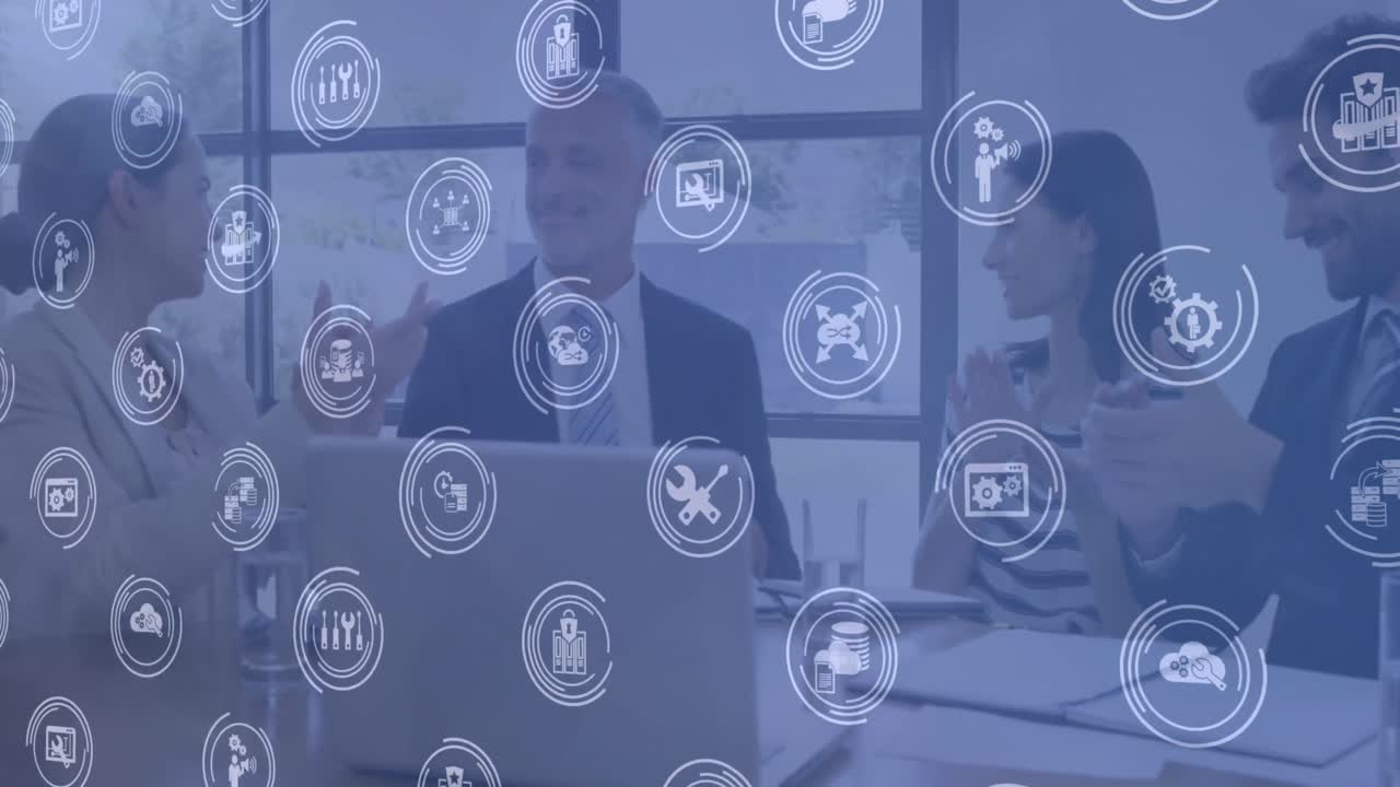 Animation af forbindelser med ikoner og databehandling over forretningsfolk.