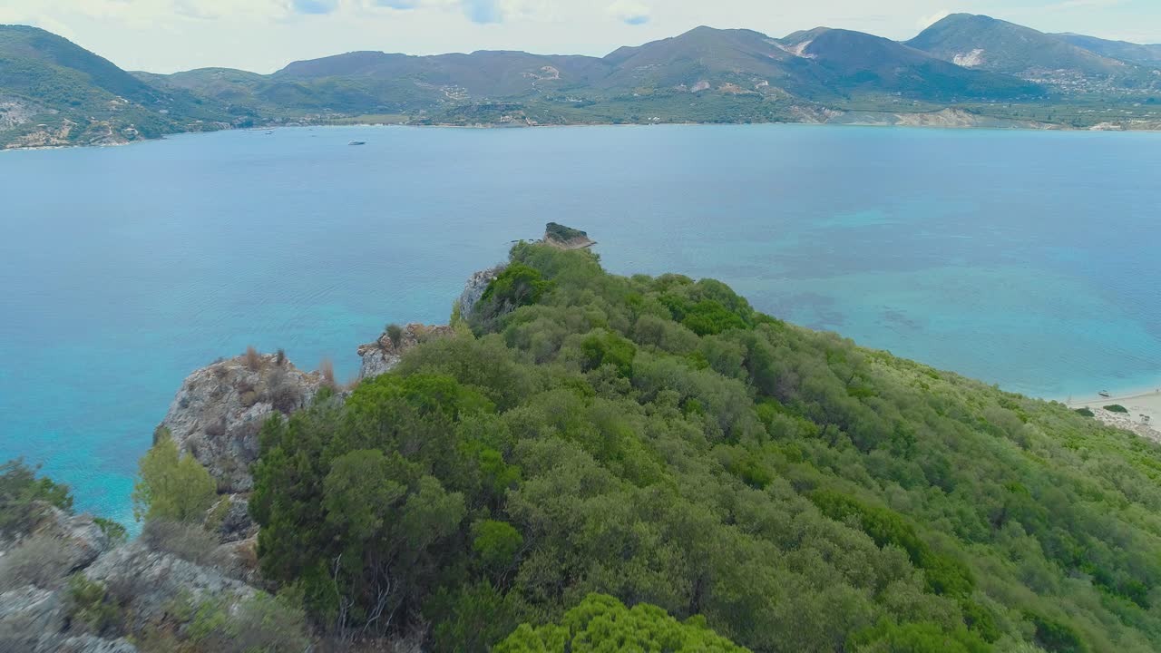 그리스인으로부터의 이들리컬한 해안 풍경