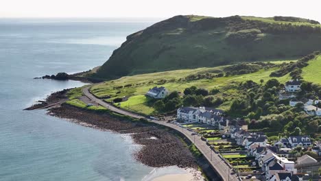 Ballygally-En-La-Carretera-De-La-Costa-De-Antrim-En-Irlanda-Del-Norte