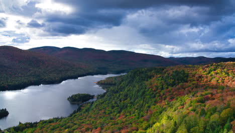 mountain timelapse in mont tremblant national park