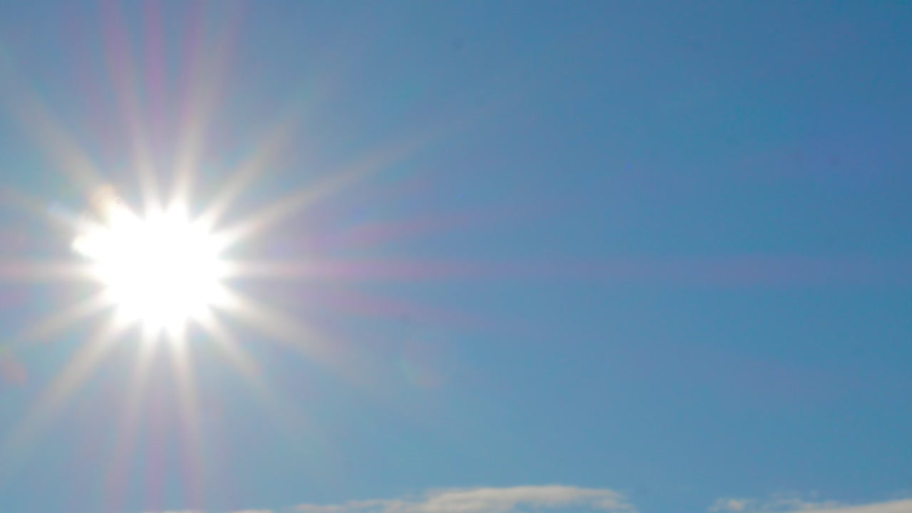 구름과 일몰 timelapse입니다. 4k 해상도