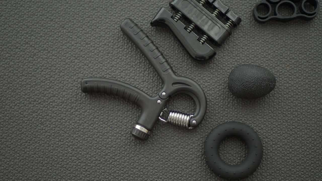 手と指のエクササイズ器具集