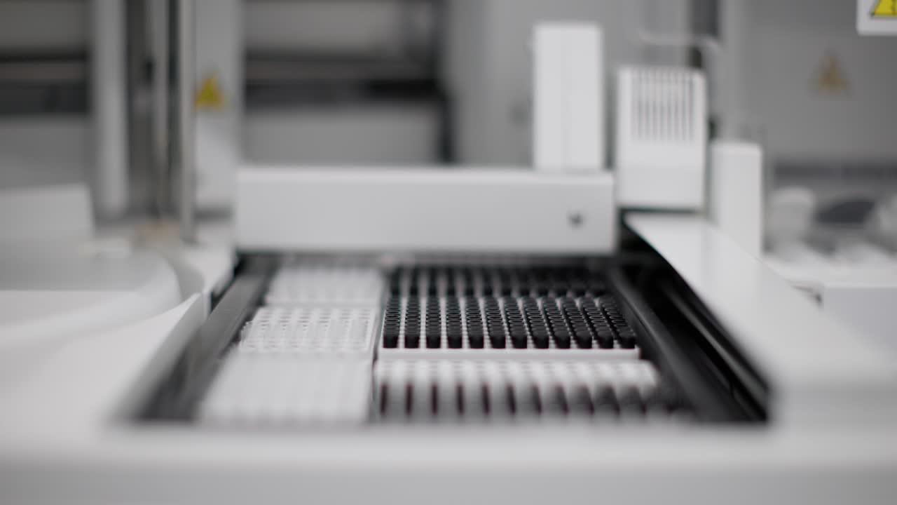 Automated sampling equipment in a clinical laboratory
