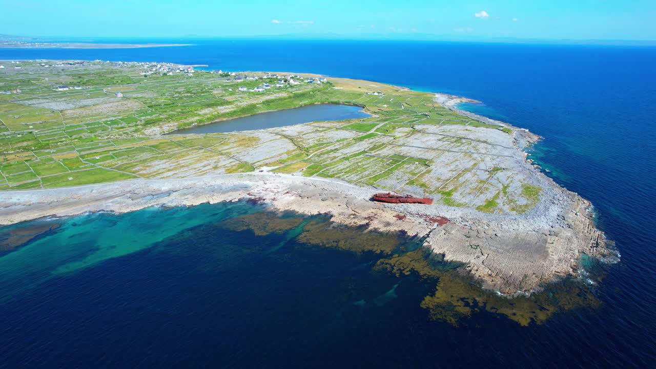 Ireland Aran Islands Galway Bay seascape of Shipwreck on Inisheer epoch wild Atlantic way in summer