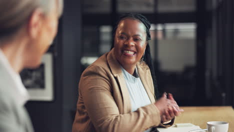 Business-woman,-handshake-and-job-interview