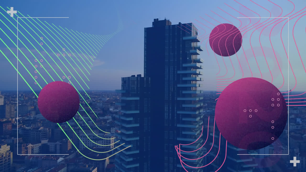 Animación de formas y marco sobre paisaje urbano y cielo azul