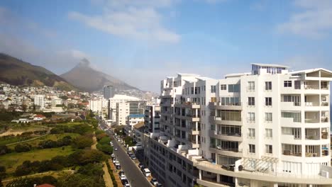 Tilting-Cape-Town-timelapse-with-traffic-and-clouds