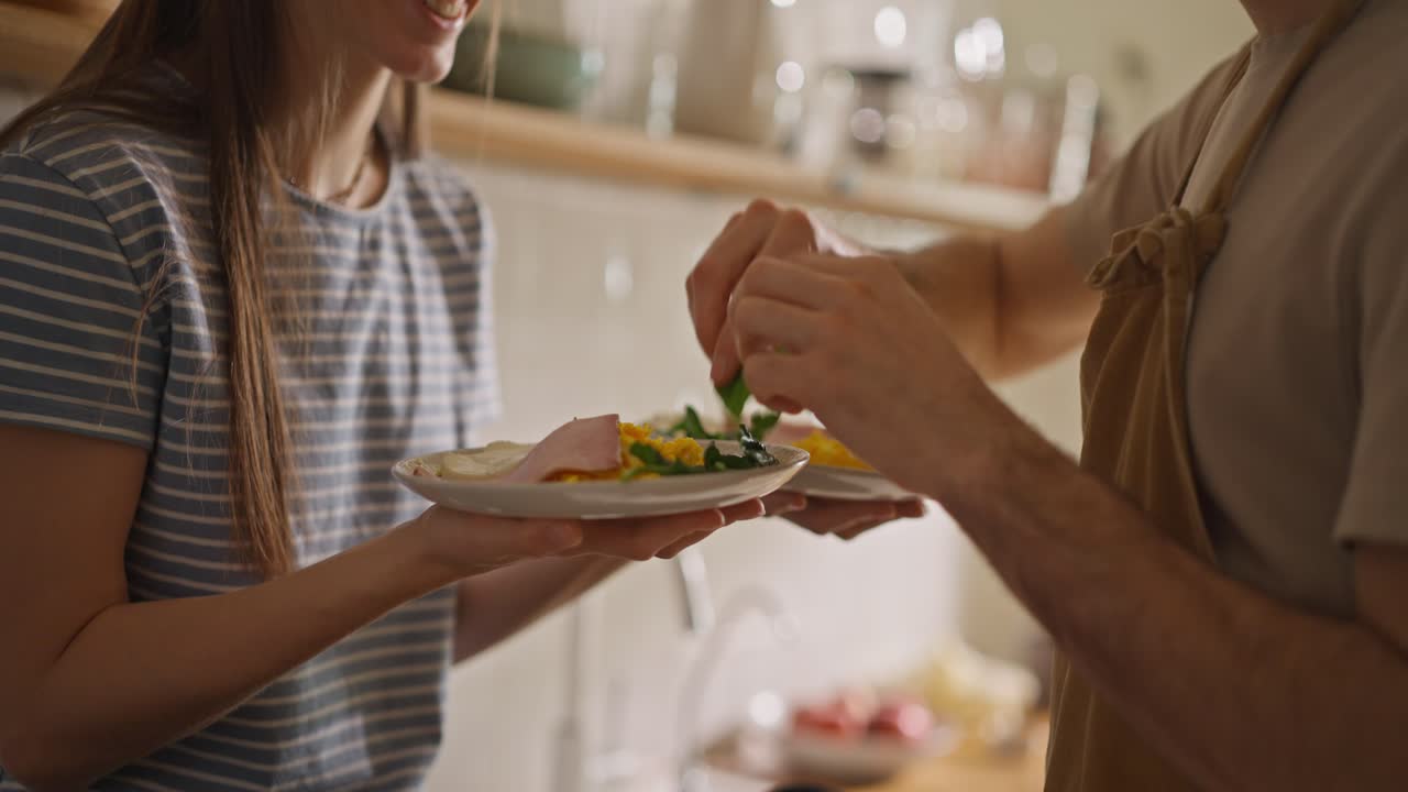 Couple preparing a healthy meal in the kitchen