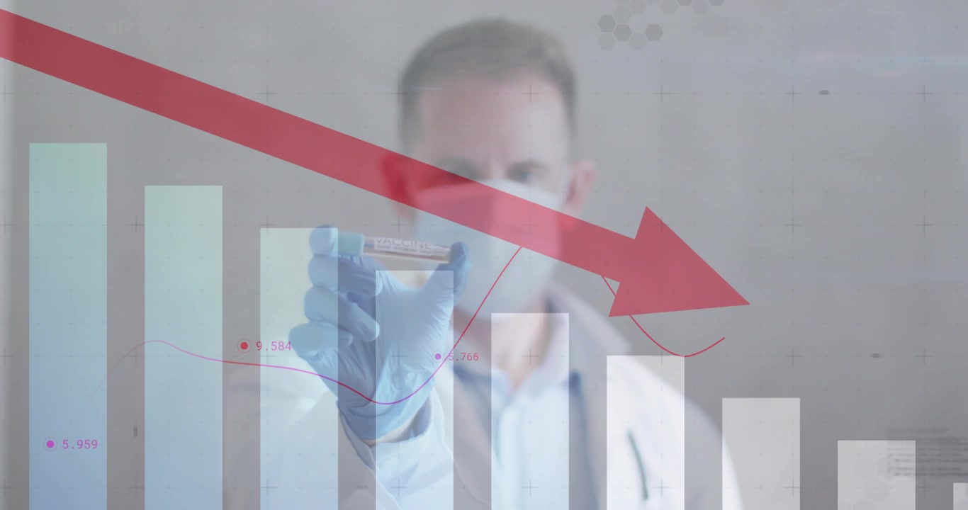 Medico che alza un dito guantato e traccia una sovrapposizione di grafici, prendendo una provetta per l'analisi dei dati sanitari.