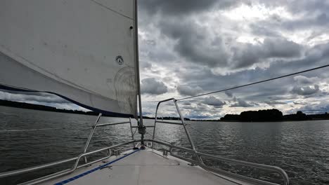 timelapse con un velero en el lago-2