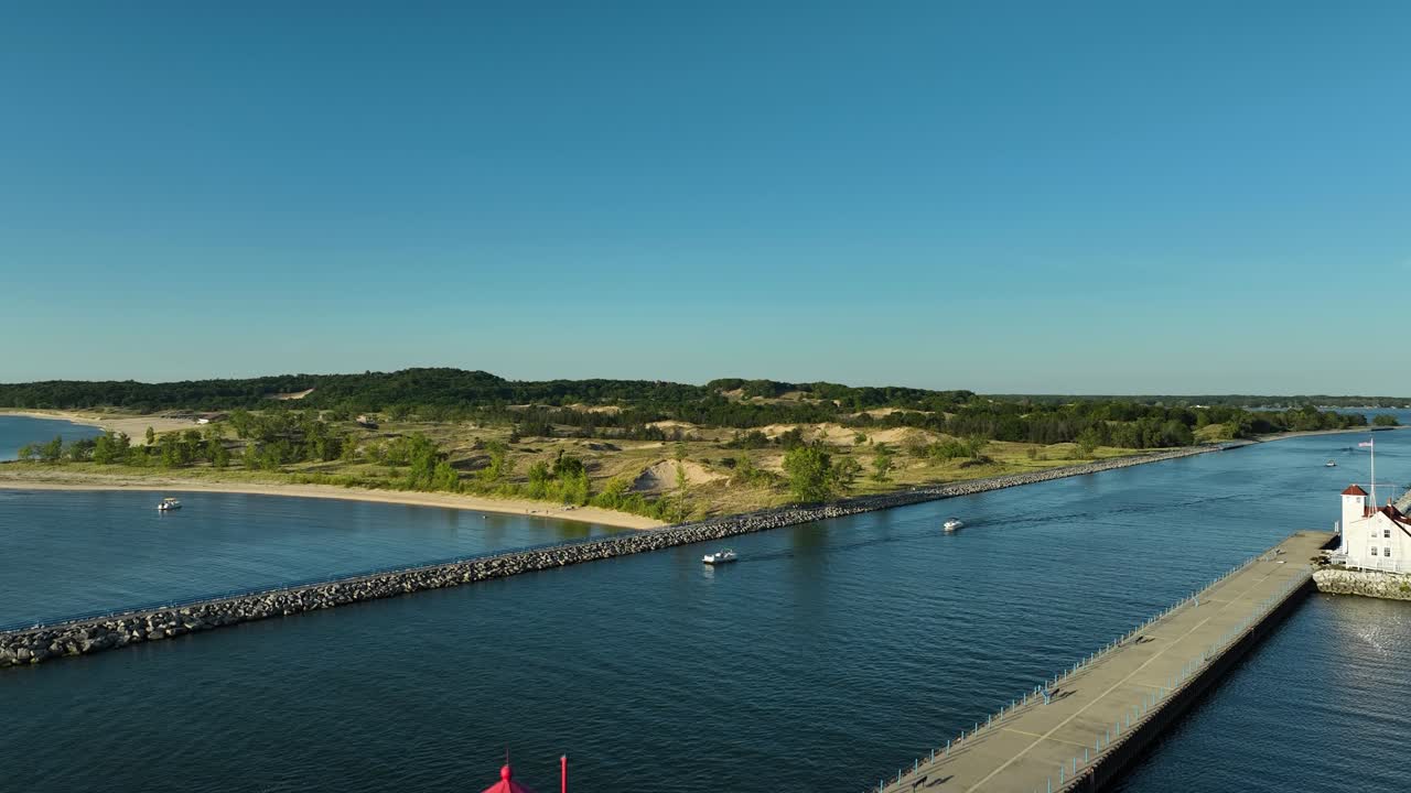주변 지역을 보여주는 수준과 꾸준한 상승