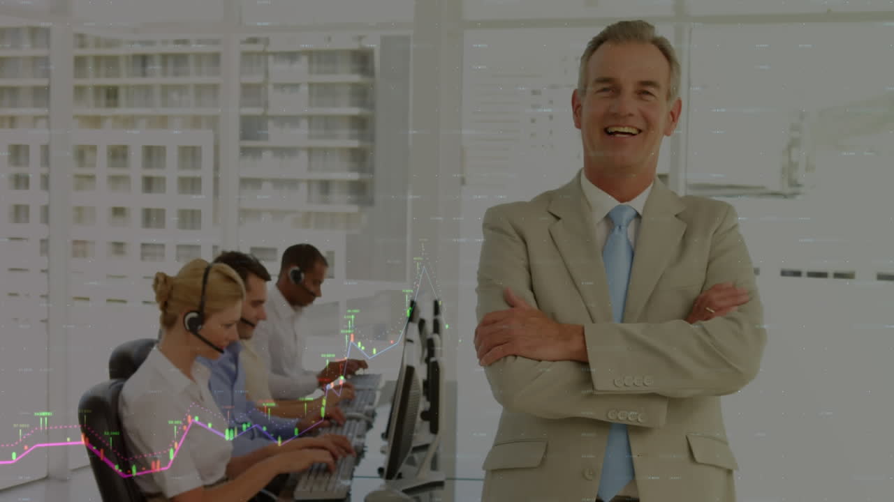 Animation von Statistiken und Datenverarbeitung über Geschäftsleuten mit Telefon-Headsets