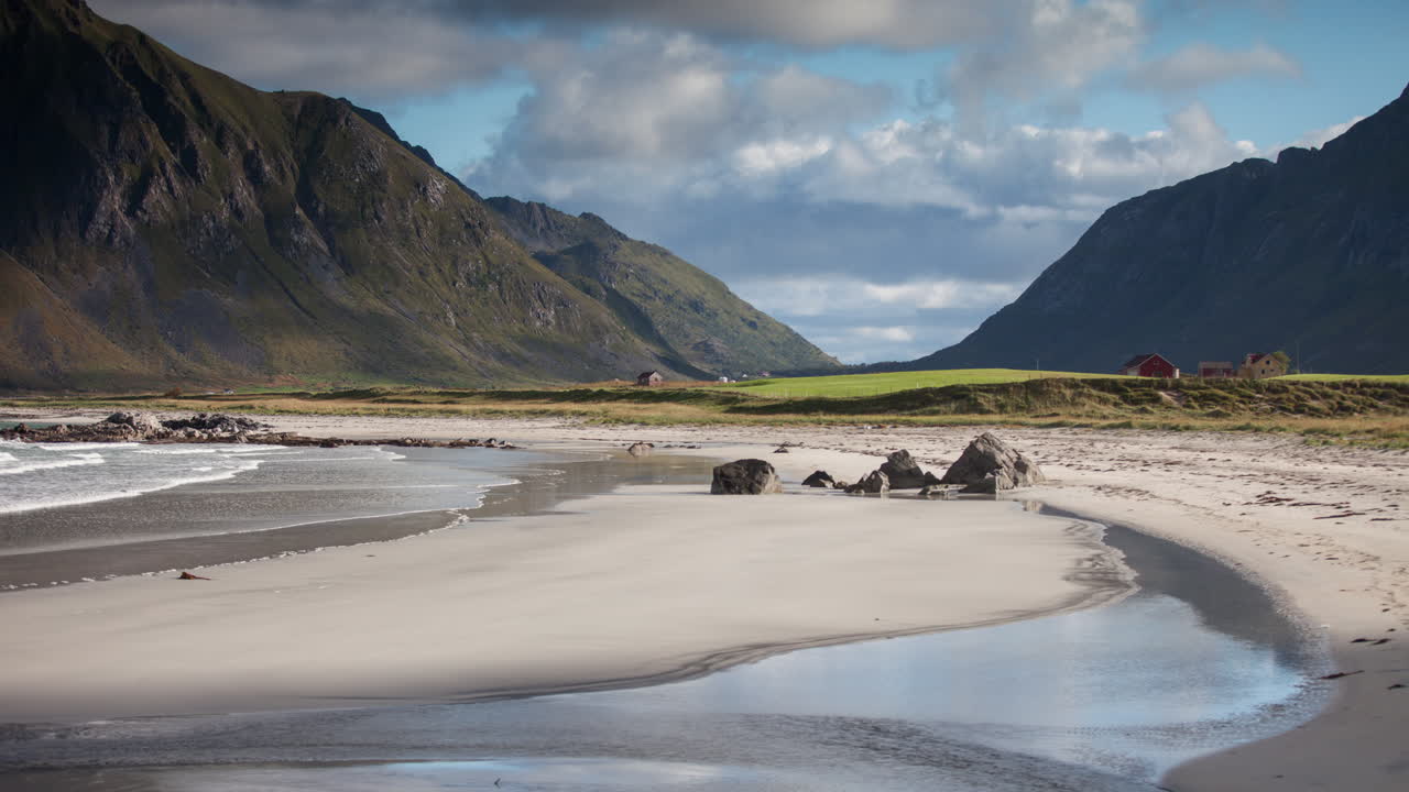 Lofoten Beach 4K 08