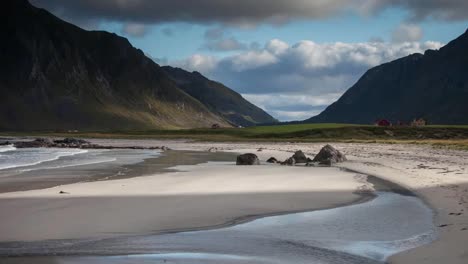 Lofoten-Beach-4K-08