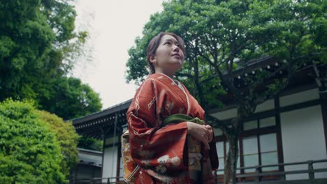 woman in kimono at a japanese temple