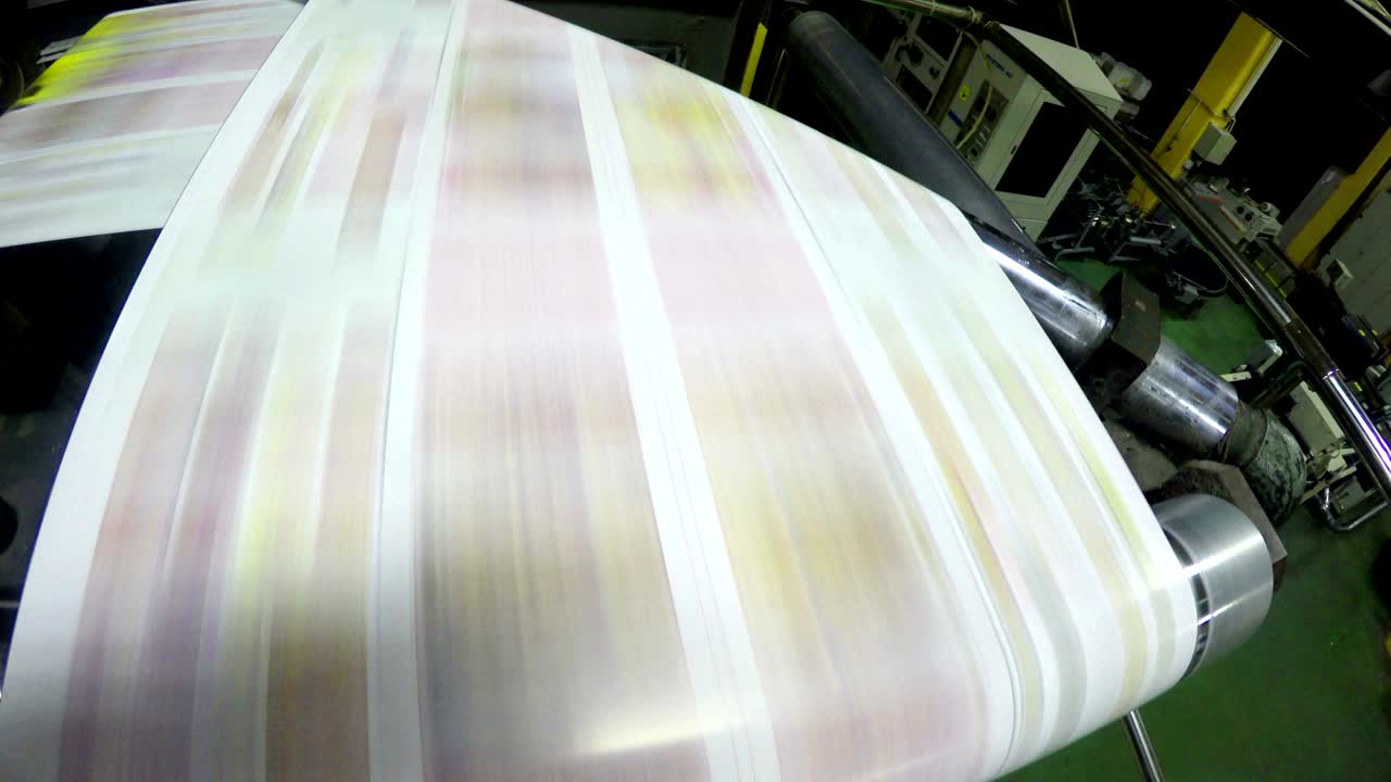 웹 세트 오프 인쇄소 신문 인쇄 (루프), 로테이션 인쇄기 산업 기계에서 나온 신문.