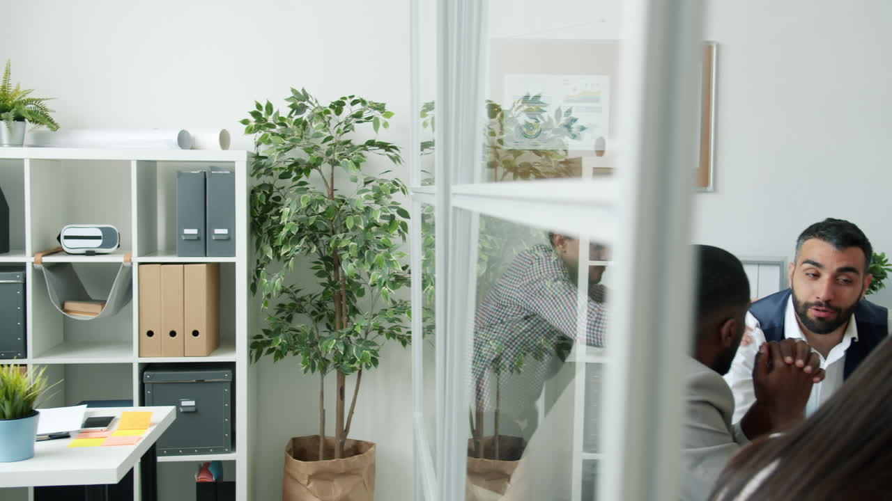 행복한 비즈니스 팀 축하