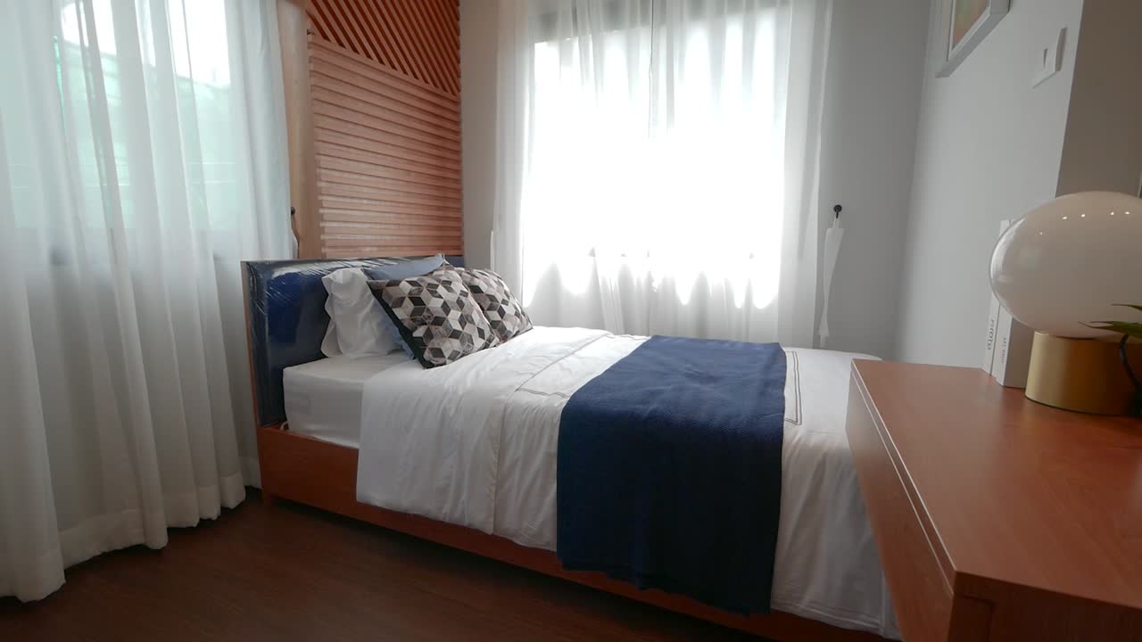 자연 채광이 좋은 세련되고 트렌디한 침실 장식