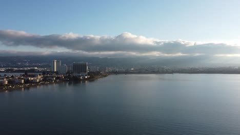 Rotating-footage-of-the-Marina-in-Emeryville,-California