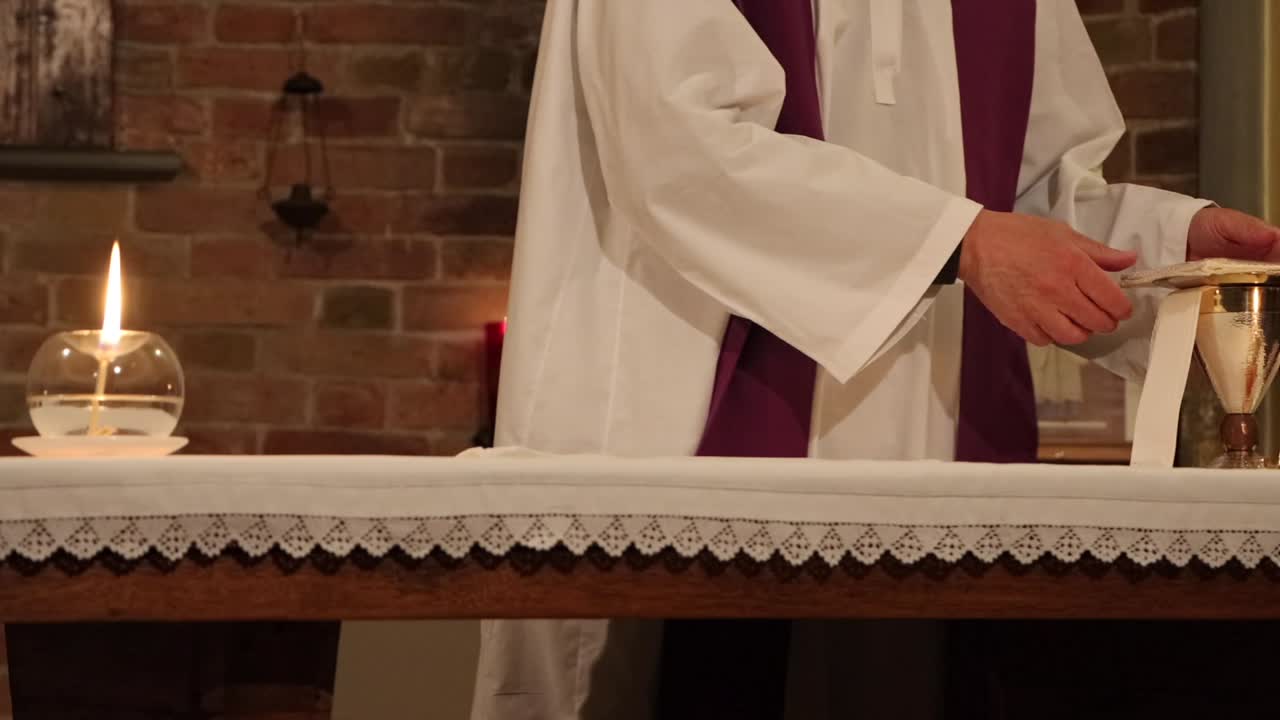 the priest is a human being, who makes mistakes, loves, embraces and shows the love of God made flesh in Jesus Christ. The Eucharist is a way to express: kingdom of god