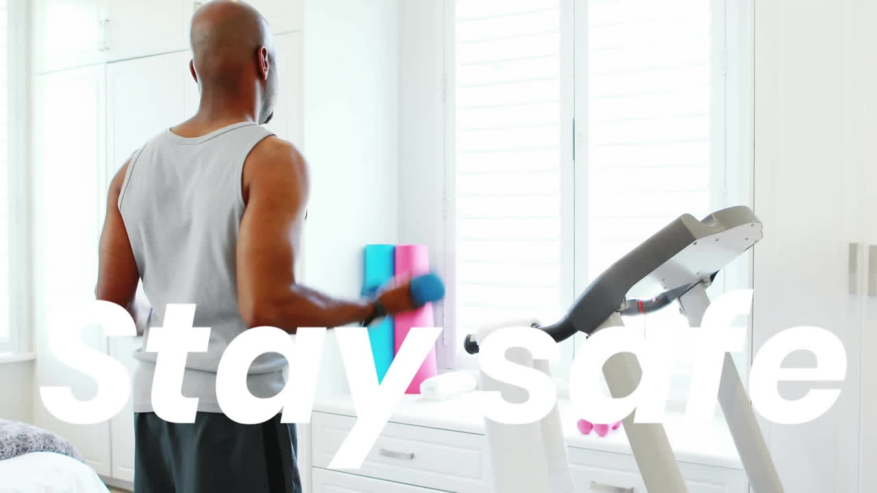 애니메이션 os 안전하게 남자가 무게를 들어 집에서 운동을하는 텍스트를 유지