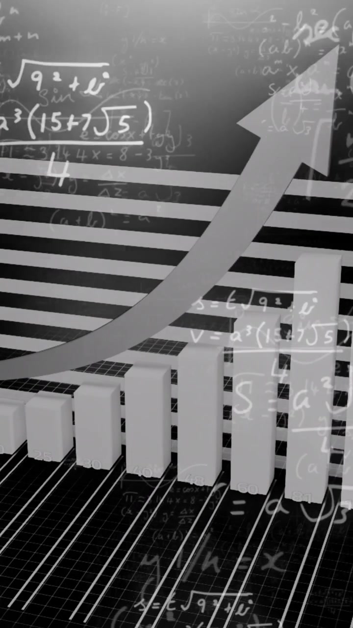 Animation de traitement de données avec équations mathématiques sur fond noir