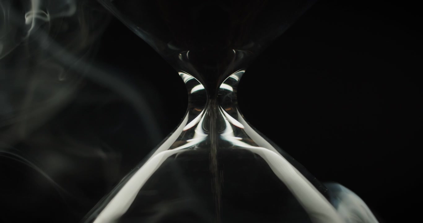 Smoke flowing around the hourglass