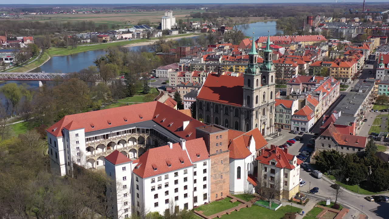 castillo y museo de los piastos de silesia en brzeg, polonia