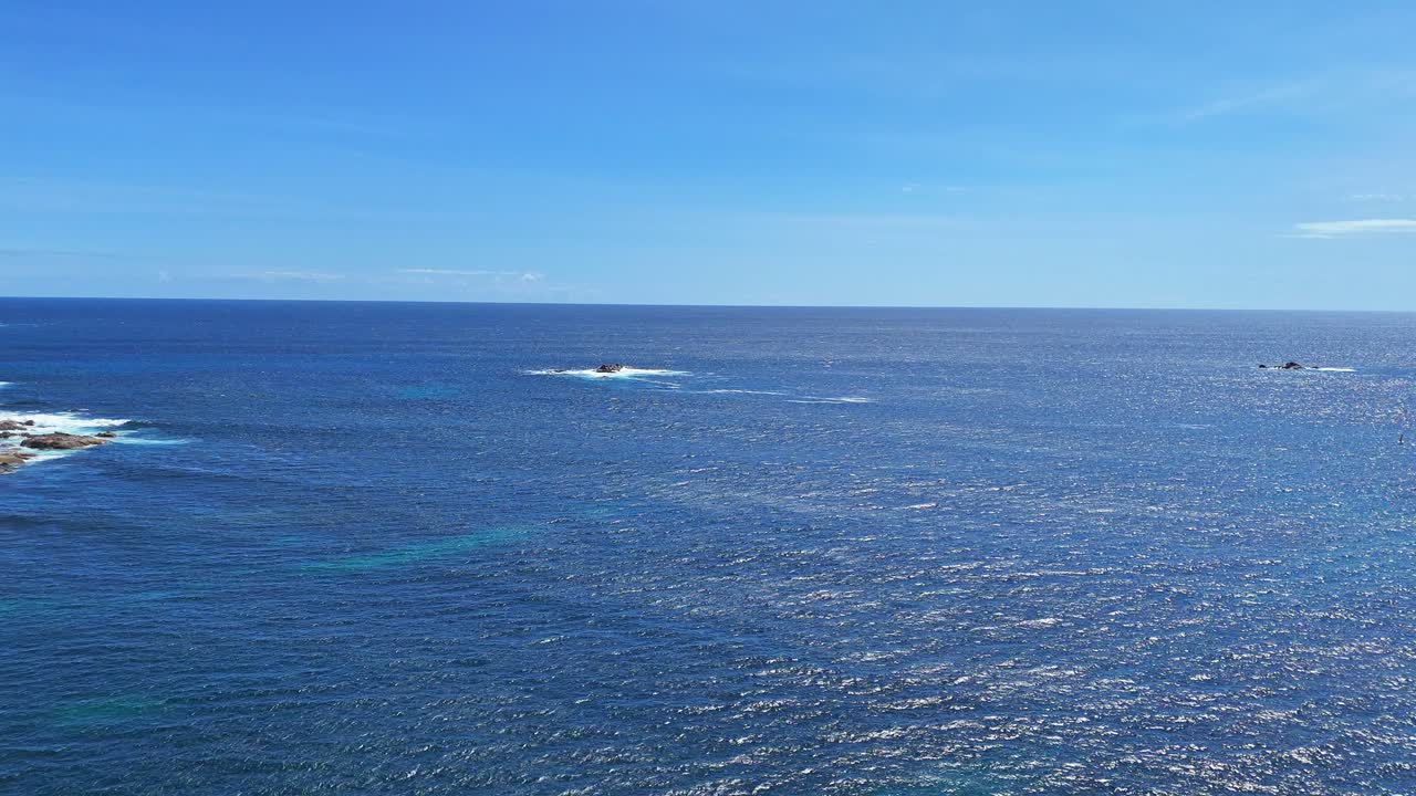 마거릿 강에서 바다를 날아다니는 드론